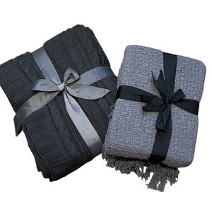 Set Of 2 Throw Blankets Gray Woven and Cable Knit